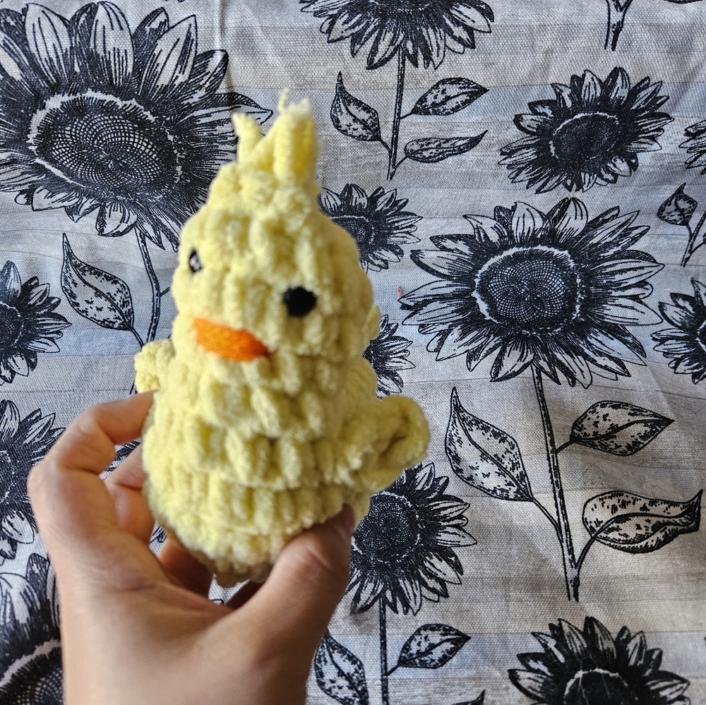 Crochet Light Yellow Baby Chick Amigurumi Plushie - Picture 2 of 13